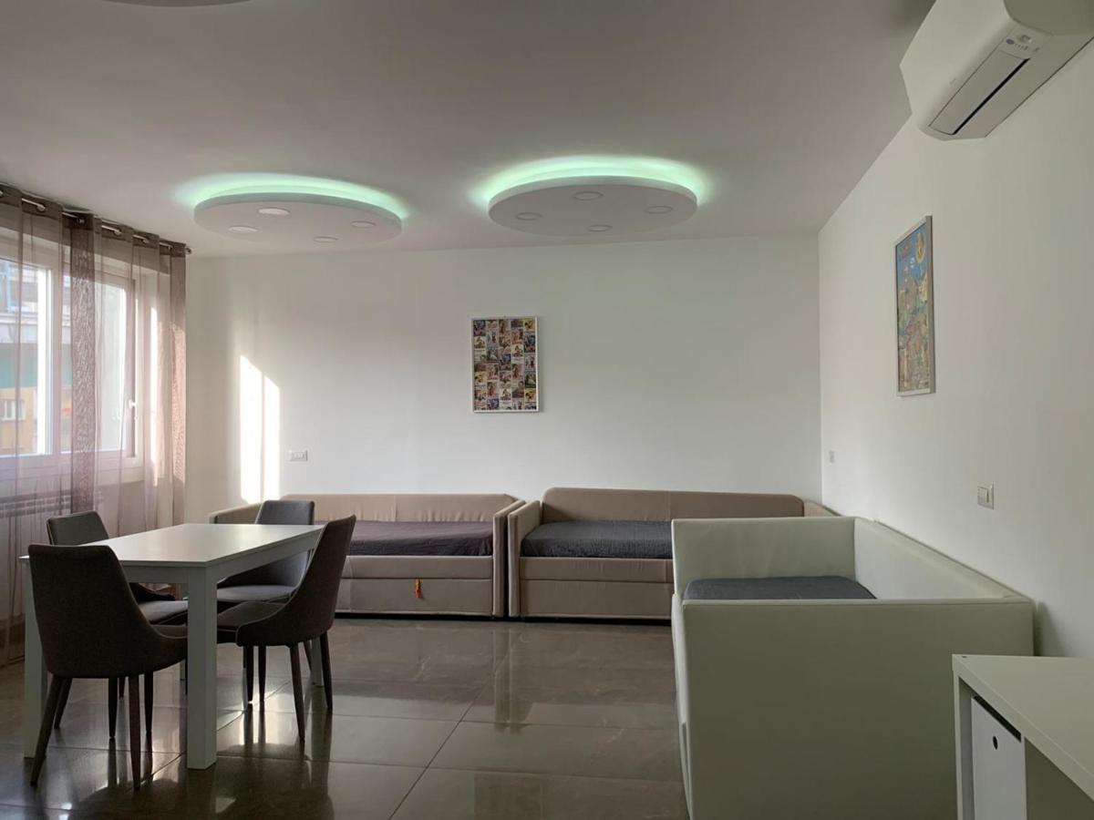 Mondo Suites Apartments Napoli Bagian luar foto