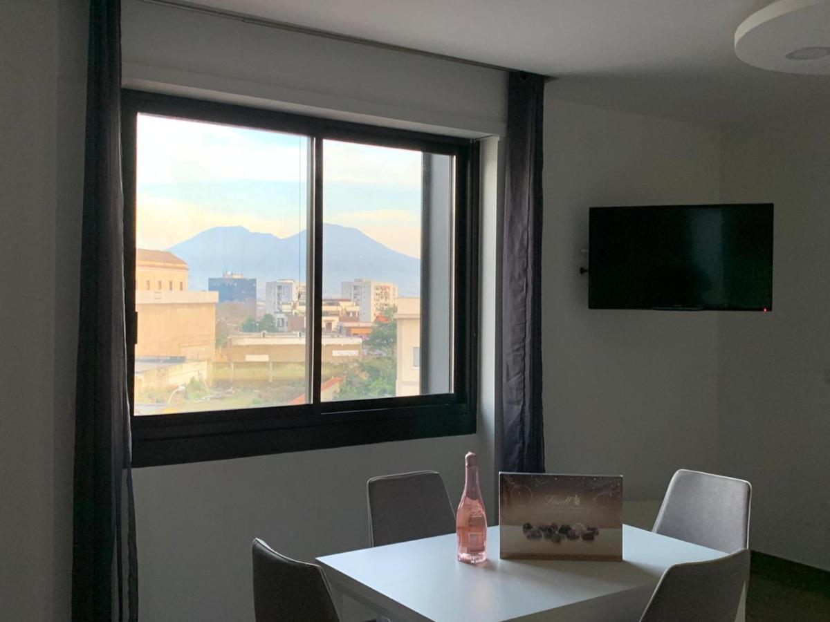Mondo Suites Apartments Napoli Bagian luar foto