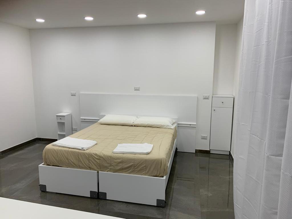 Mondo Suites Apartments Napoli Bagian luar foto