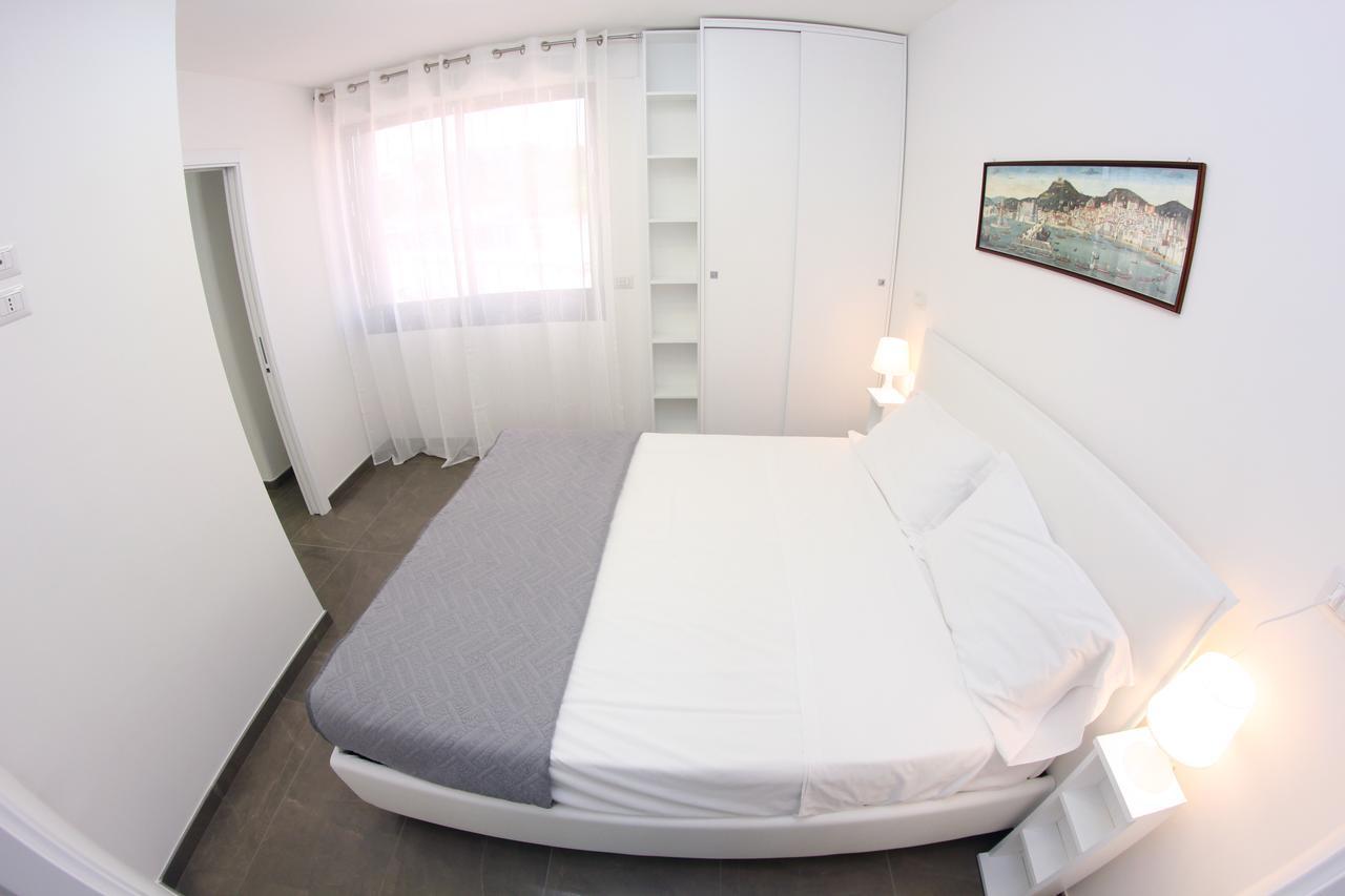 Mondo Suites Apartments Napoli Bagian luar foto