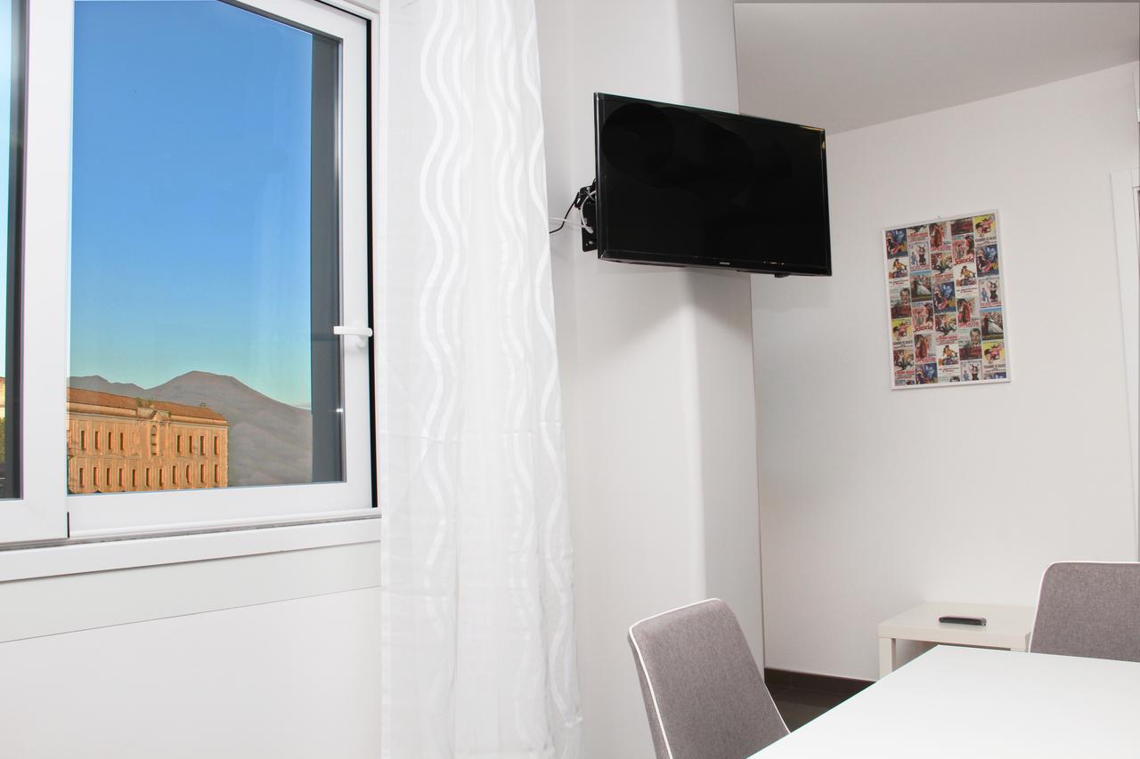 Mondo Suites Apartments Napoli Bagian luar foto