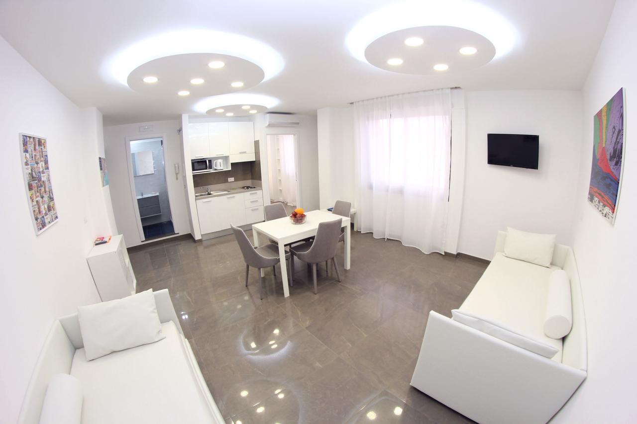 Mondo Suites Apartments Napoli Bagian luar foto